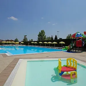 Villaggio Tiglio Parque de vacaciones